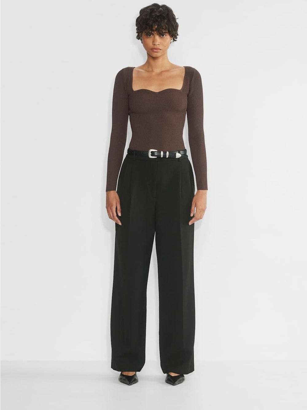 Babaton Aritzia Sculpt Knit Sweetheart Size M - Picture 2 of 8